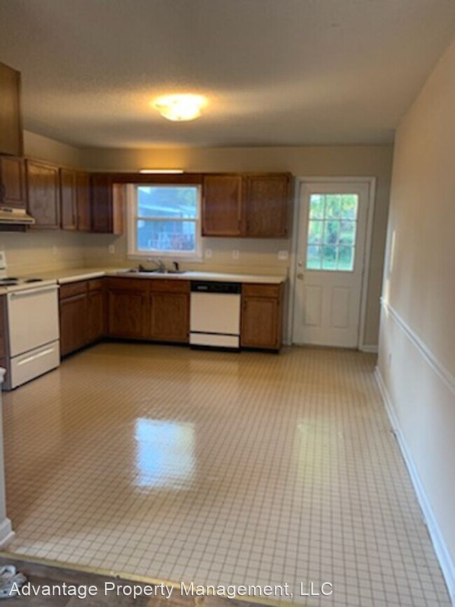 Foto del edificio - 2 br, 1 bath House - 203 Walnut Street