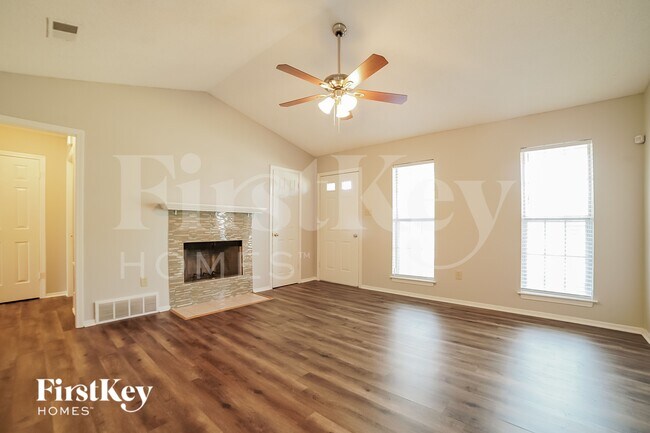 Foto del edificio - 7212 Layne Dr