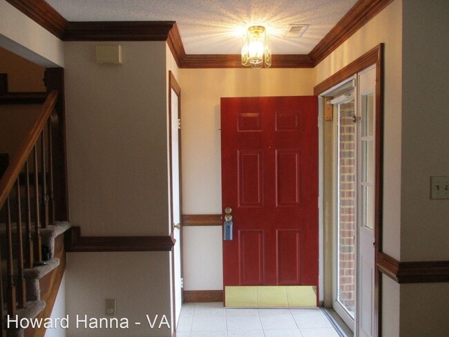 Building Photo - 3 br, 2.5 bath House - 734 Lord Dunmore Dr.