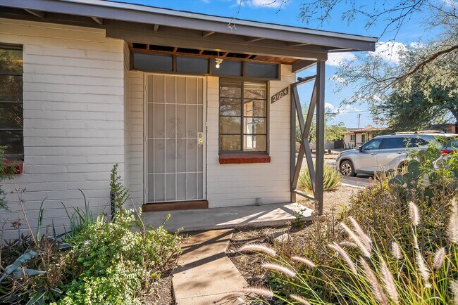 Foto del edificio - 2604 N Martin Ave