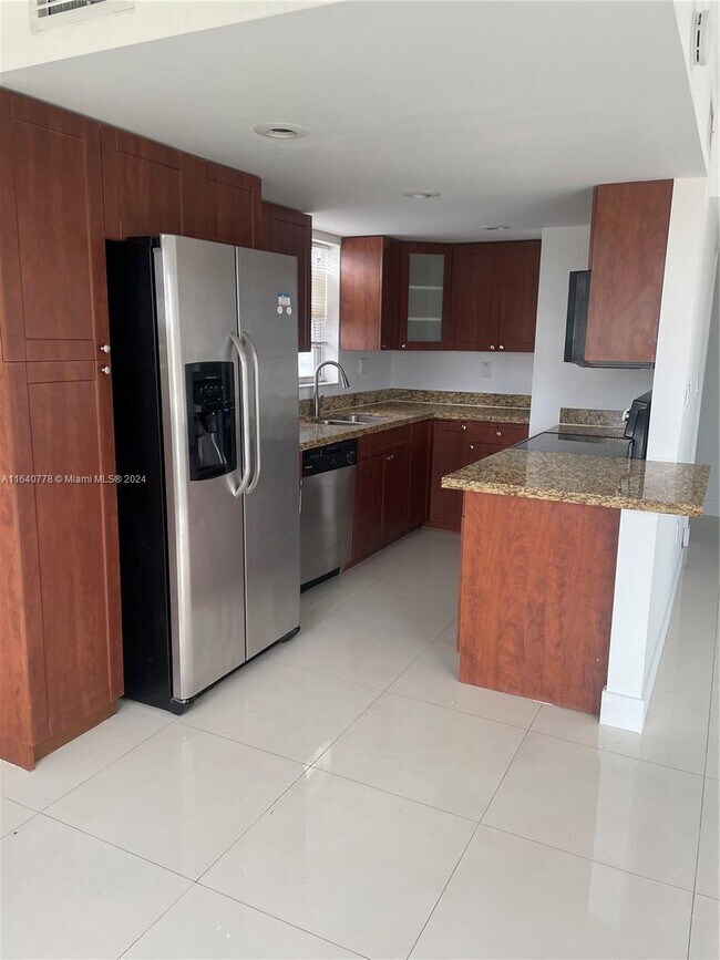 Foto del edificio - 1221 SW 122nd Ave