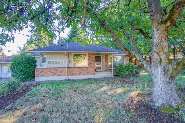 Building Photo - 8709 NE 63rd St