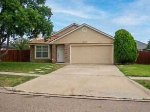 Building Photo - 4208 Glennwood Dr