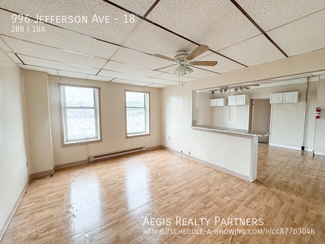 Foto del edificio - WASHINGTON, PA AMAZING VALUE (2Bed 1 BATH)