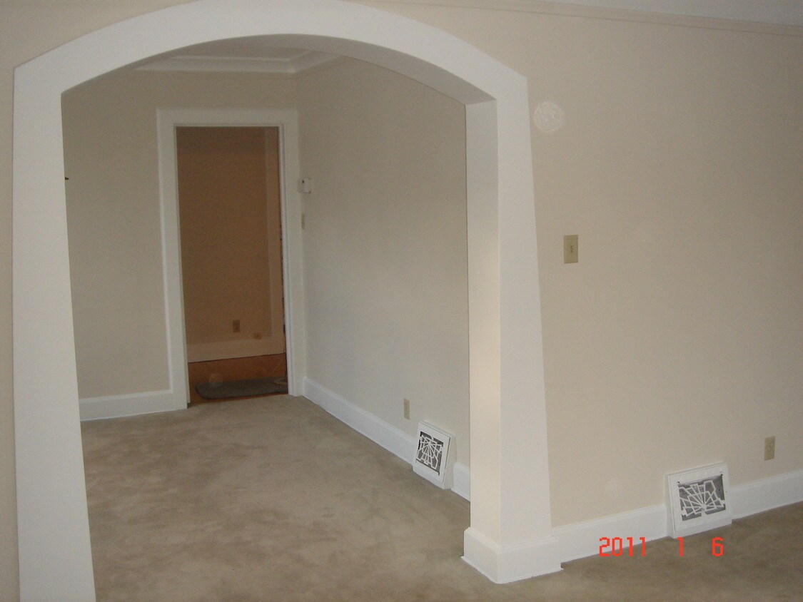 Building Photo - 4961 N Newhall St