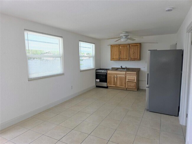 Foto del edificio - 6931 Hibiscus Ave S