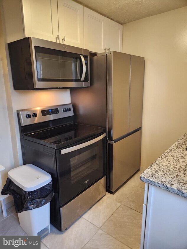 Foto principal - 9062 Washington St
