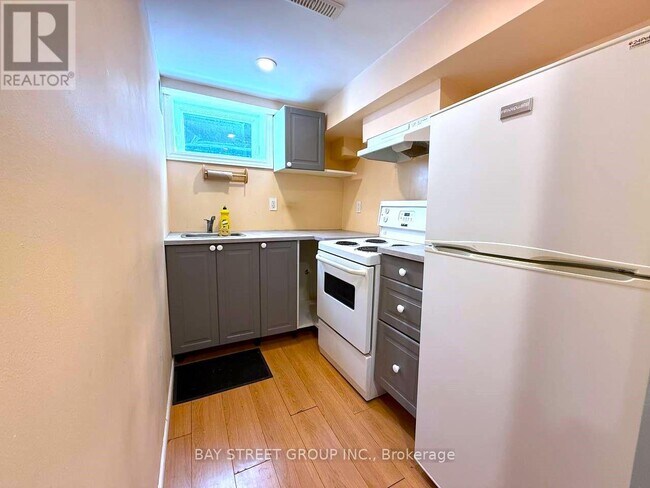 Photo du bâtiment - 44 Holswade Rd