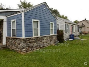 Building Photo - 2939 Grasmere Ave