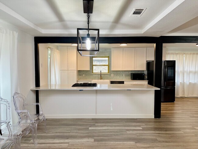 Building Photo - 1409 Stoneboro Ln