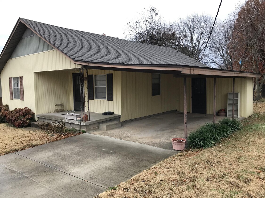 Foto principal - 1509 W Main St