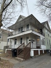 Building Photo - 140-142 Grumbach Ave