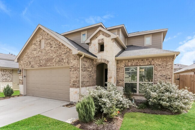 Building Photo - 7215 Victorville Dr