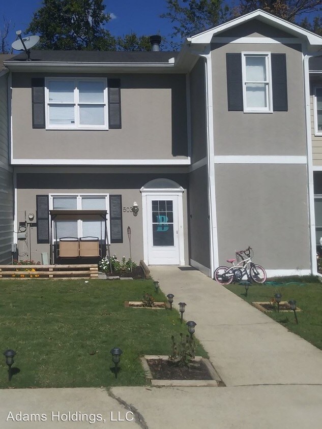 Primary Photo - 2 br, 1.5 bath House - 503 Hillsboro Lane