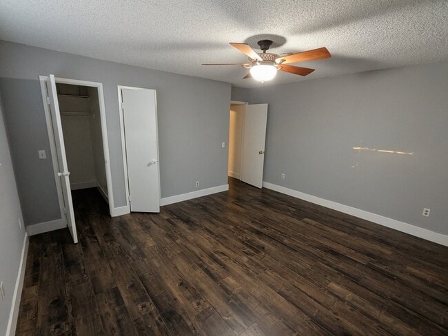 Building Photo - 4905 Raley Blvd