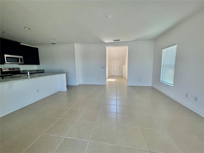 Building Photo - 447 Annabelle Way