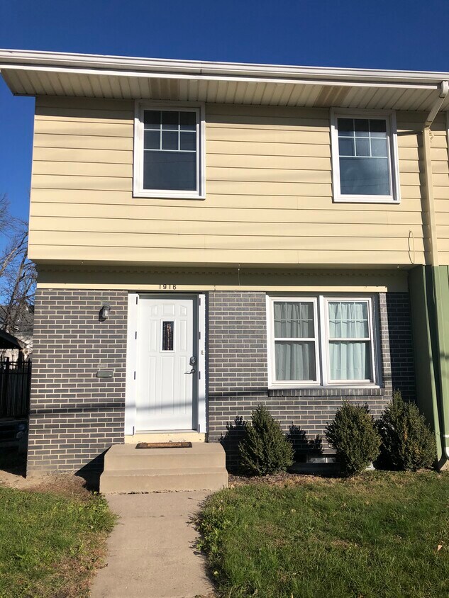 1916 Glenwood Ave, Minneapolis, MN 55405 Townhome Rentals in Minneapolis MN