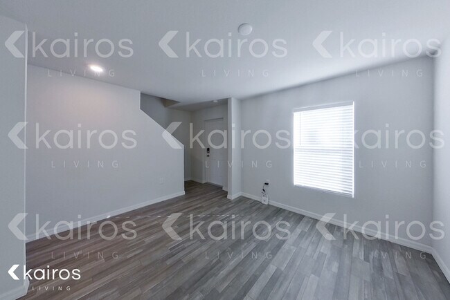 Building Photo - 721 Cane St E