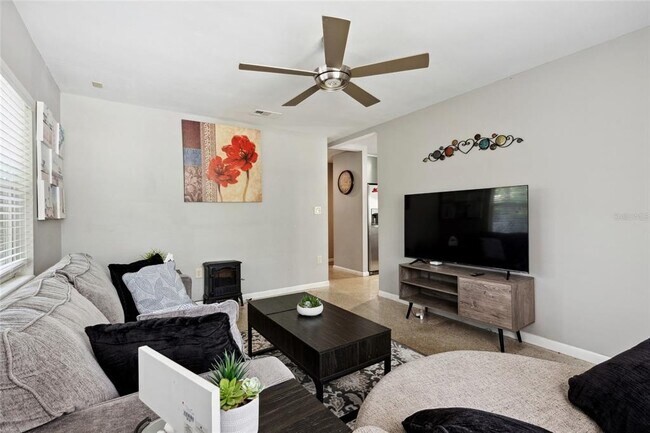 Foto del edificio - 4205 NW 21st Terrace
