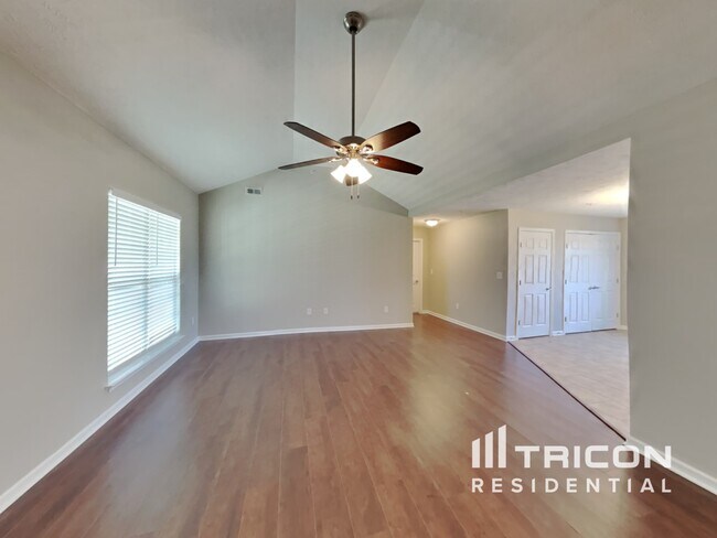 Building Photo - 106 Carls Place Ashland City TN