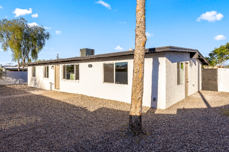 Foto principal - 4541 S 18th Ave