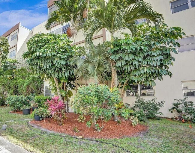 Foto del edificio - 4047 NW 16th St