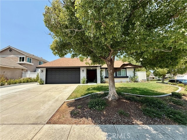 Primary Photo - 13342 Daffodil Ln