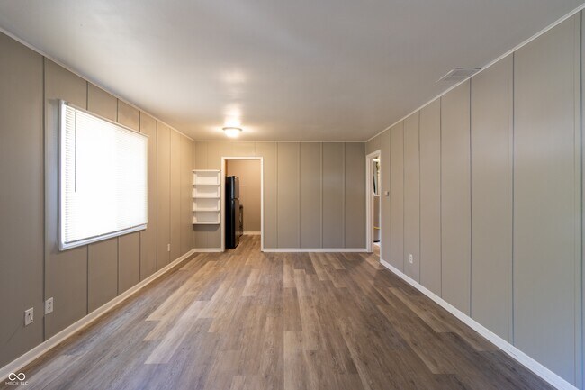 Foto del edificio - 1104 N Somerset Ave