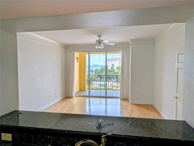 Foto del edificio - 345 Bayshore Blvd