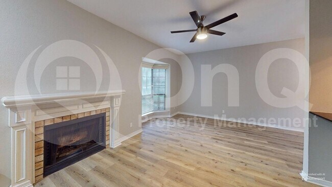 Foto del edificio - 7025 Hemlock Ave