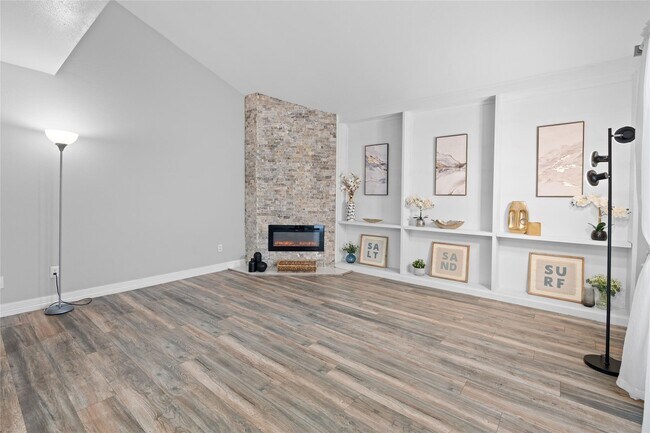 Foto del edificio - 10327 Gladewood Dr