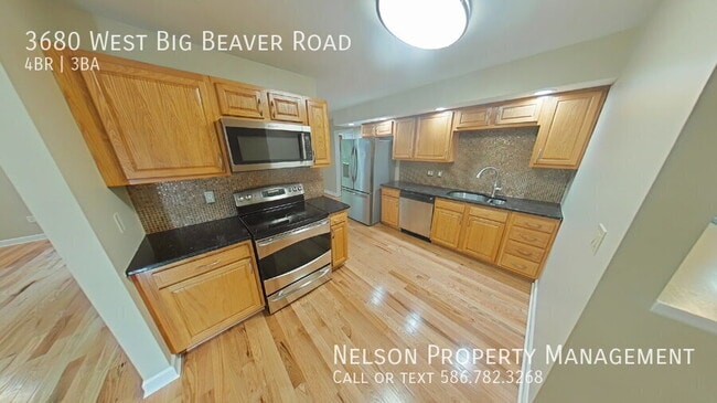 Building Photo - 3680 W Big Beaver Rd