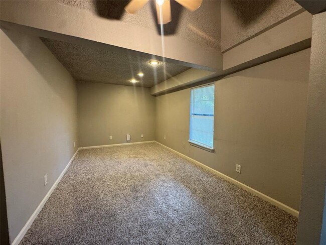 Foto del edificio - 5007 Heflin Ln