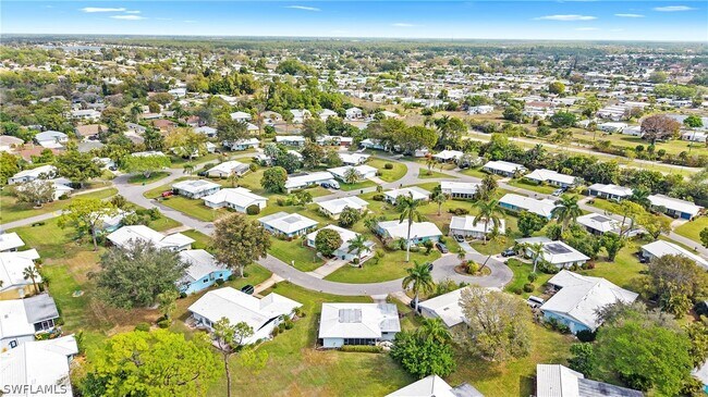 Foto del edificio - 54 Hilo Ct