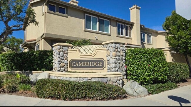 Photo - 401 N Cotswolds Ln Townhome