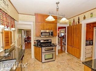 Building Photo - 5 br, 3 bath House - 1124 Rugby Road