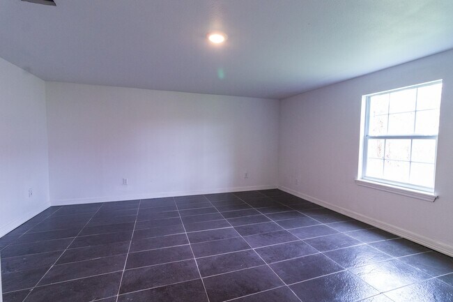 Foto del edificio - 3615 Legion St