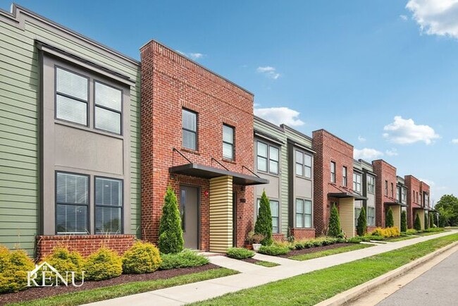 Building Photo - 1001 Lifford Ln