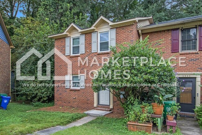 Building Photo - 5285 Oakridge Dr