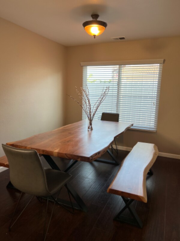 Foto del edificio - 2126 Shoreview Pl