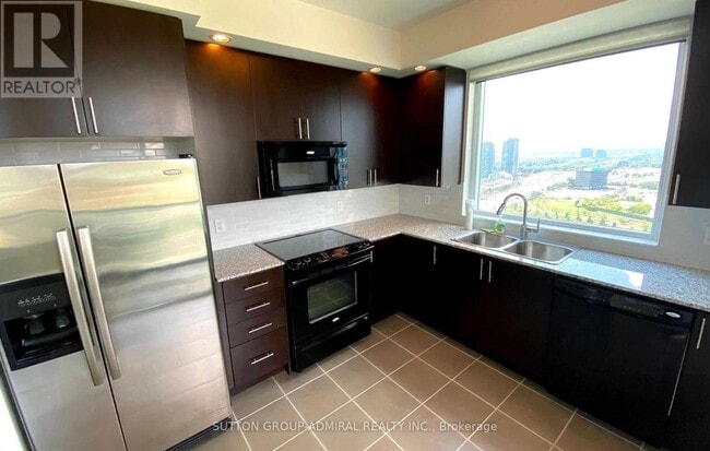 Building Photo - 181 Wynford Dr