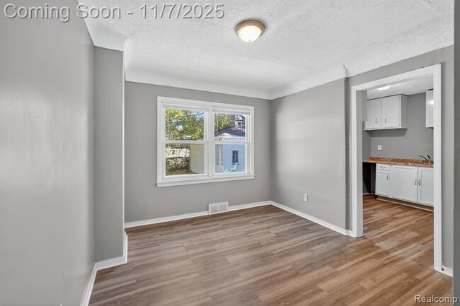 Building Photo - 20216 Regent Dr