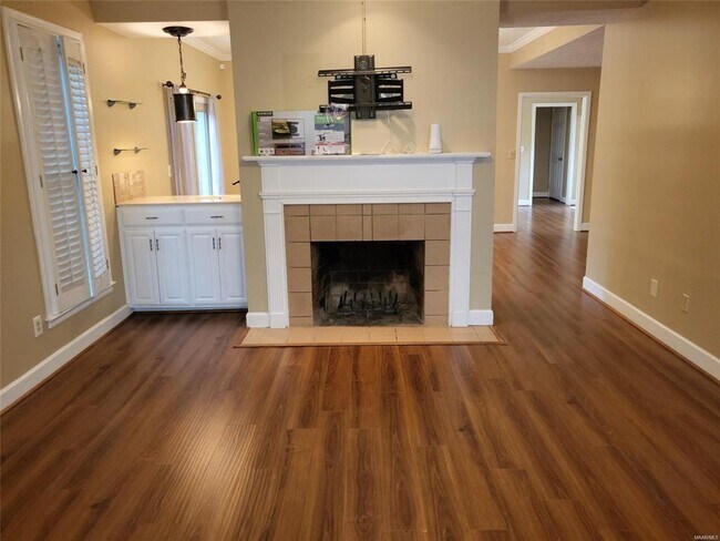 Foto del edificio - 1516 Charleton Dr