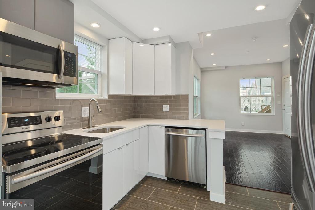 Foto principal - 17 S 44th St
