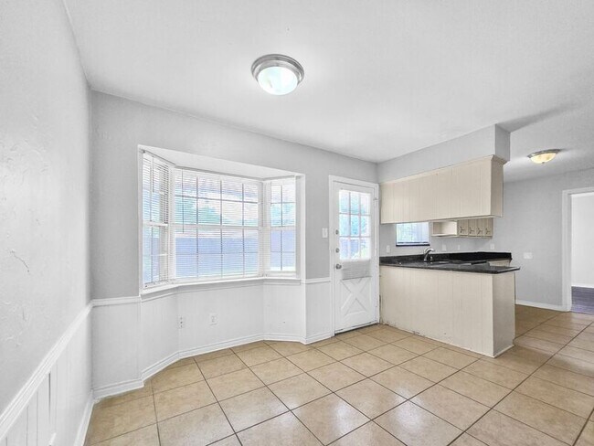 Foto del edificio - 2404 Dalgreen Dr