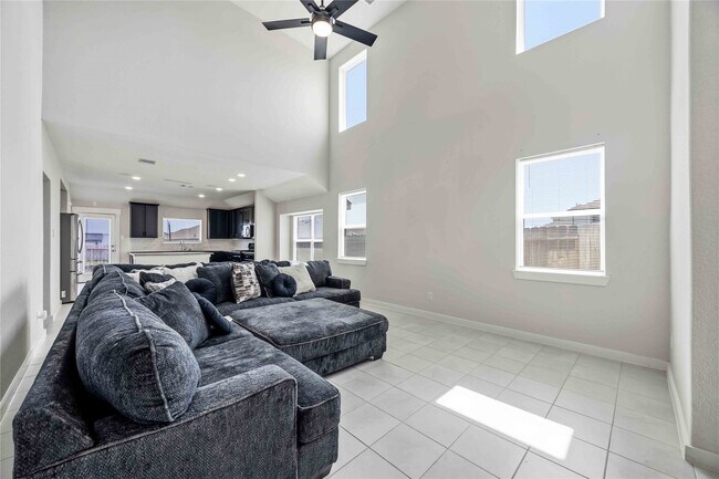 Foto del edificio - 4415 Azalea Blossom Rd