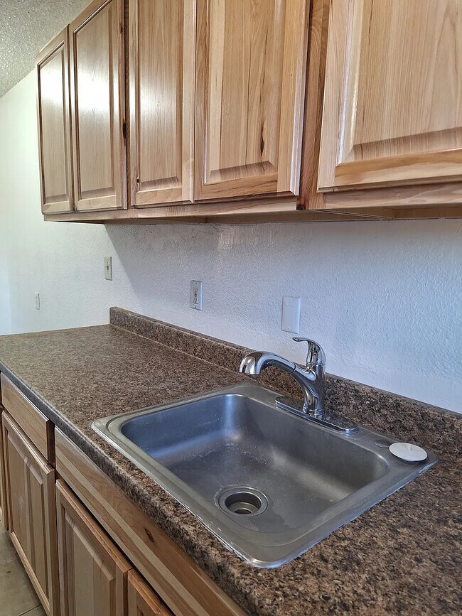 Foto del edificio - 2423 Boxwood St