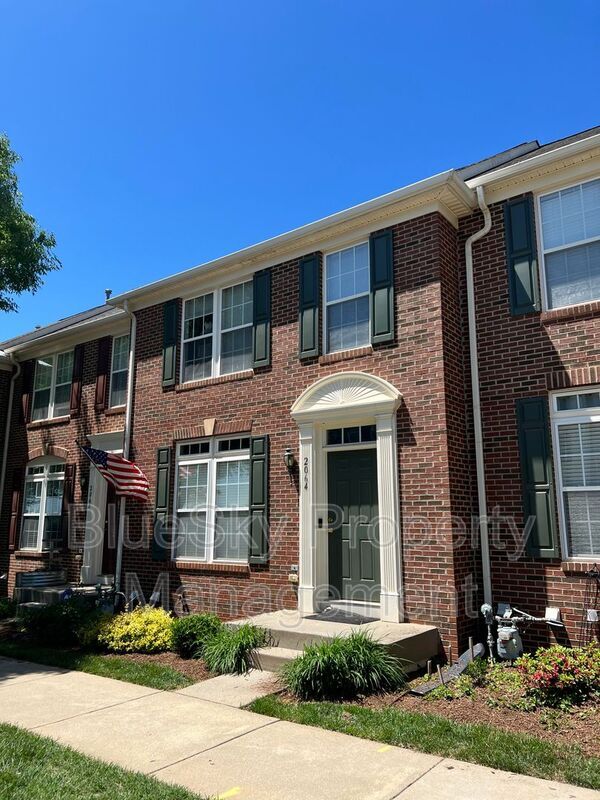 Foto del edificio - 2064 Lockwood Dr