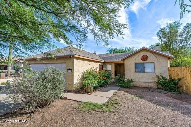Building Photo - 7221 S Camino Alegre