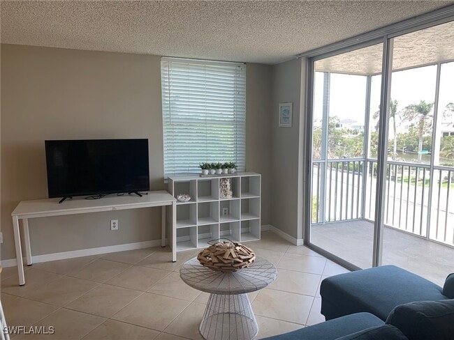 Building Photo - 5500 Bonita Beach Rd SW
